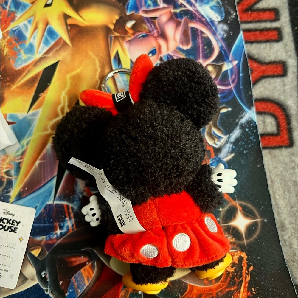Pop Mart Disney Mickey Family Together Series Plush Keychain Minnie - Picture 5 of 6